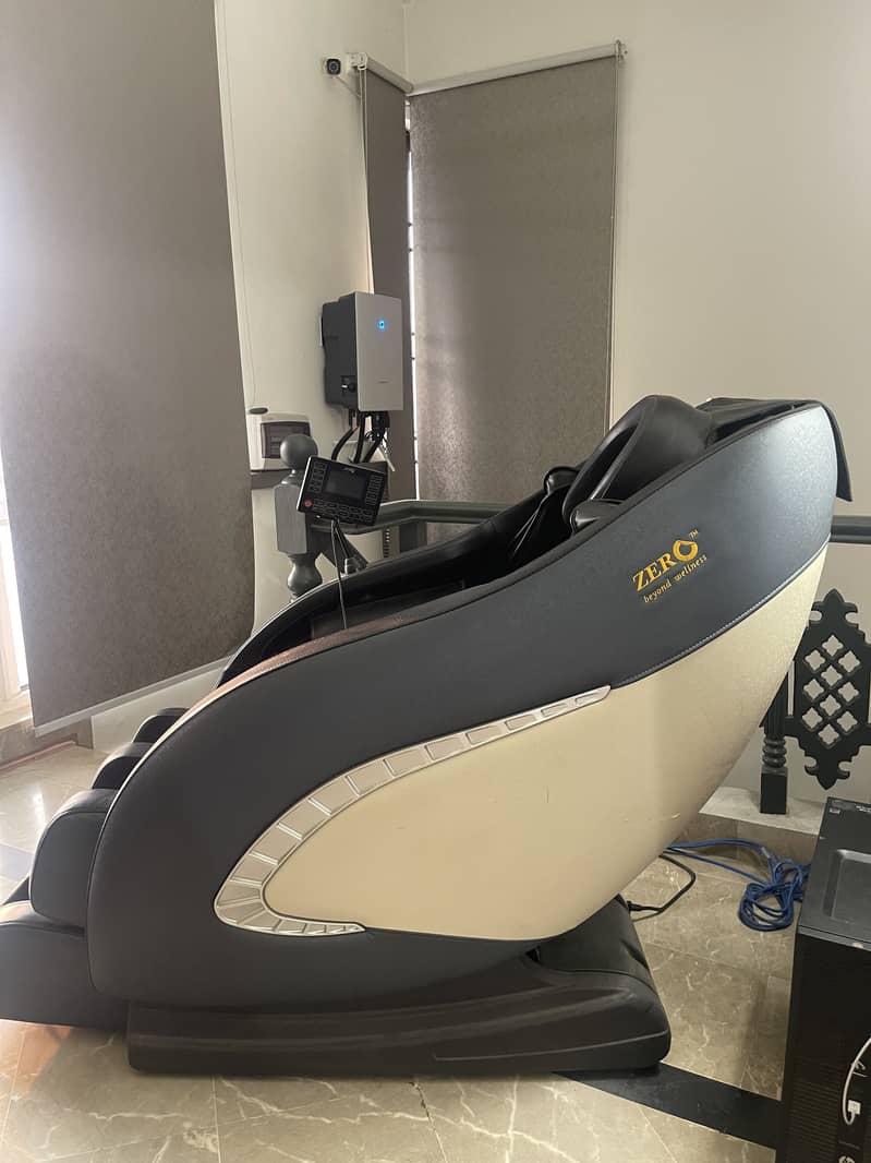 Message Chair - Zero Gravity  - Almost New 0