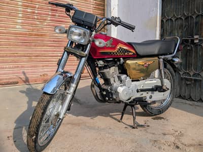 HONDA CG 125 GOLD EDITION 2024
