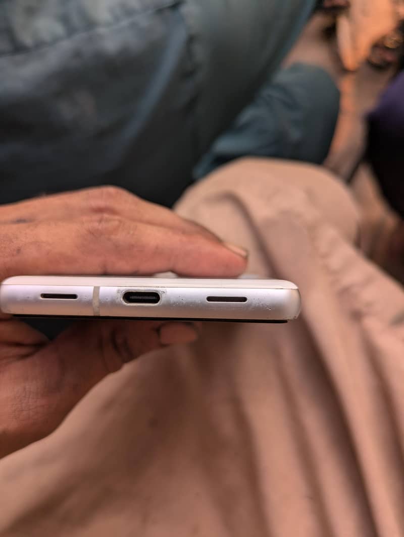 Google Pixel 7a 1