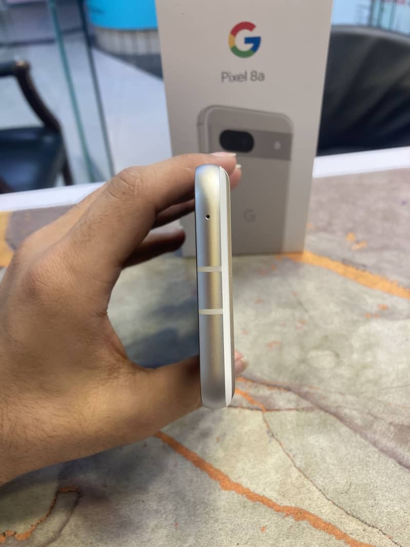 Google Pixel 8a 5