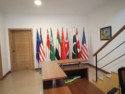 GULBERG ESTATE OFFER 1500 SQUARE FEET OFFICE FOR RENT MAIN BOULEVARD GULBERG III LAHORE