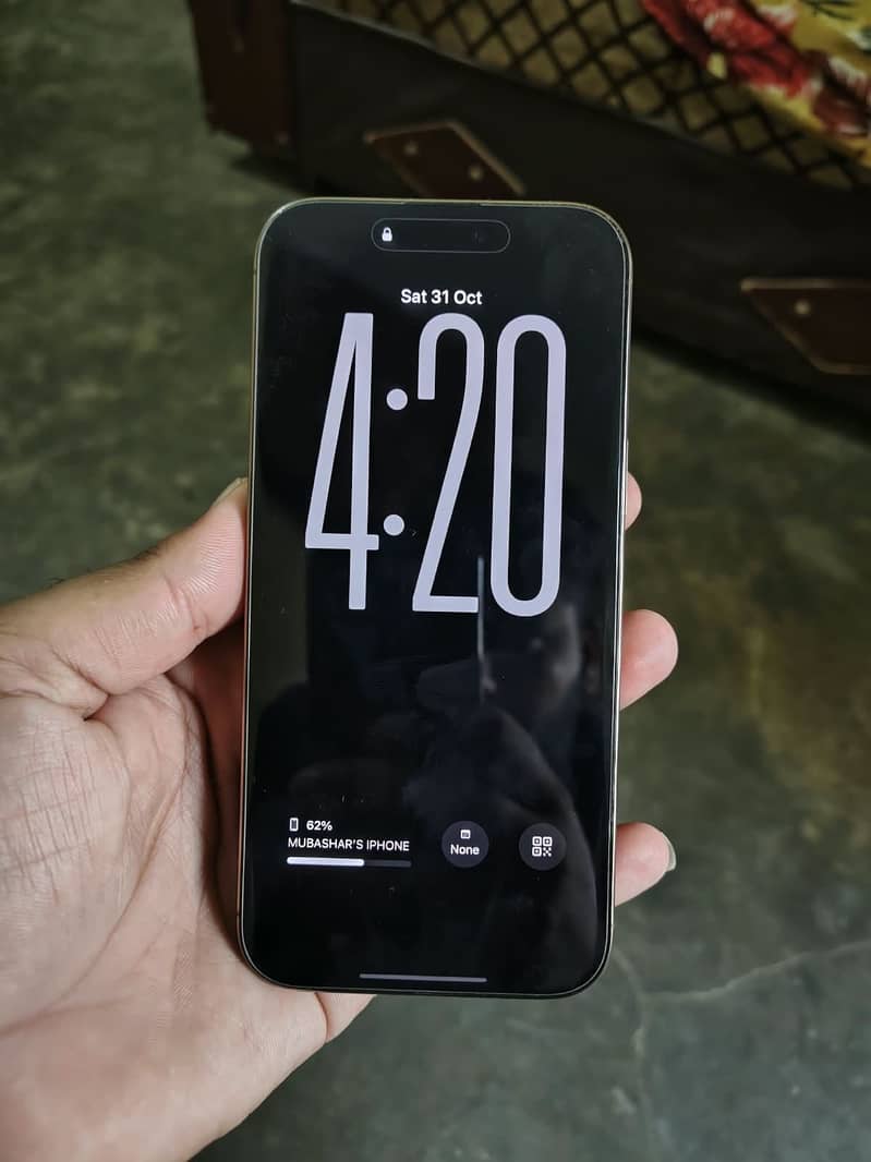 Apple iPhone 16 Pro Max 1