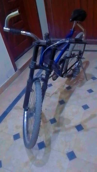 New condition, new tyre, new front trye guard and back tyre guard ,