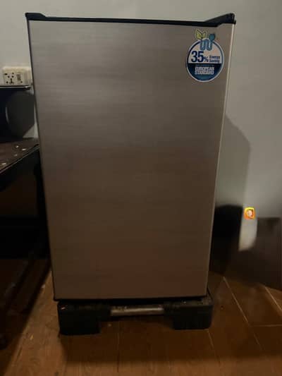 Dawlance room fridge