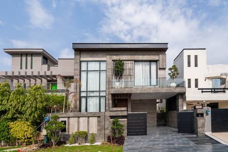 Beautifully Designed 10 Marla Residence in DHA Phase 6