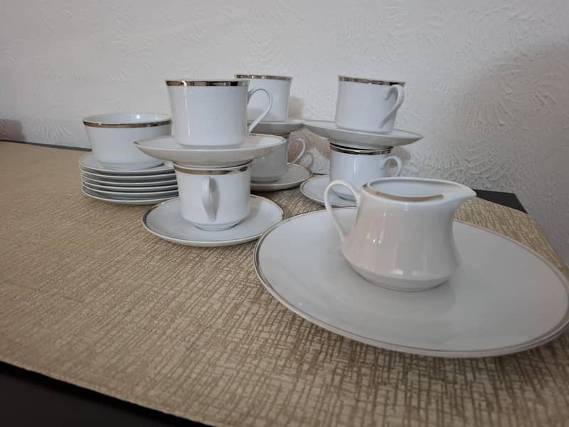 Tea cups 0