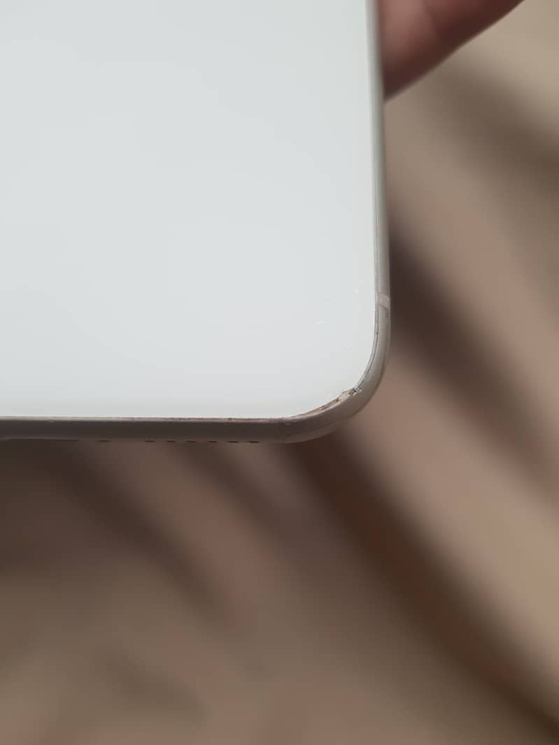 Apple iPhone 11 7