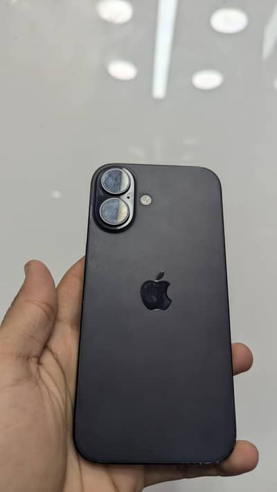 Apple iPhone 16