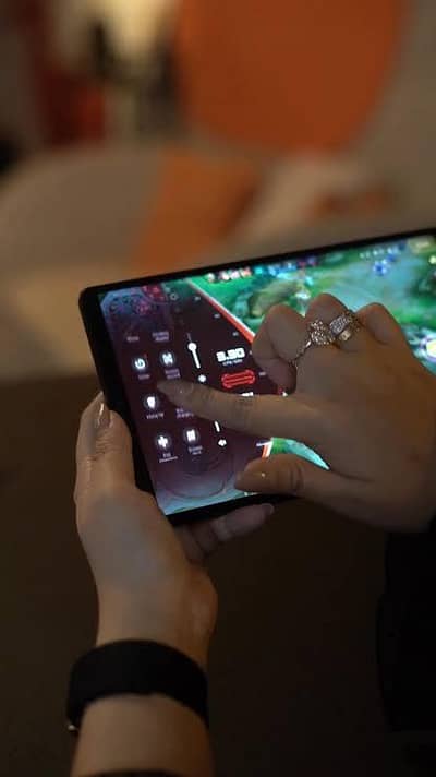 lenovo legion y700.120 fps. Snapdragon 8 gen 1