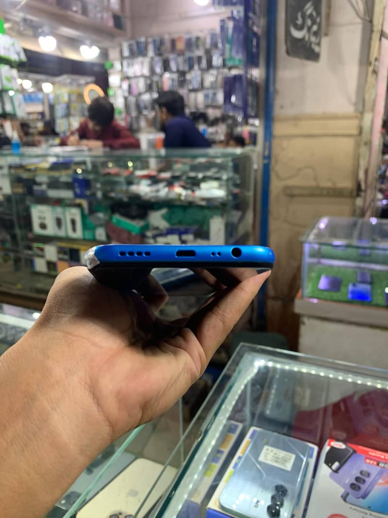 Realme 5i 1