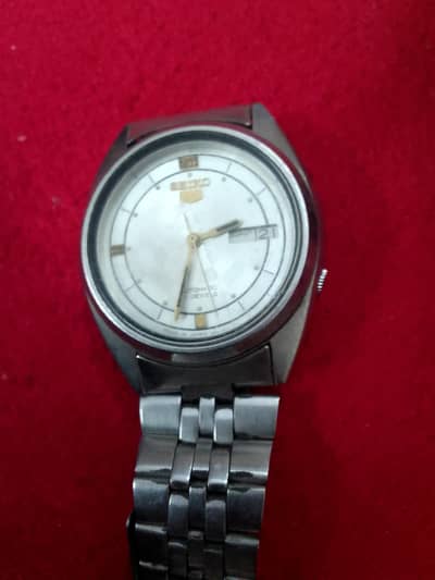 Hand watch