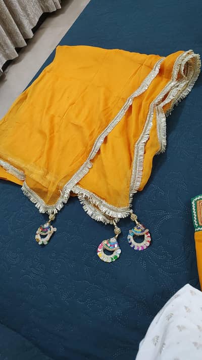 mandhi dress three peace comfortable dress only two hours wear  very g