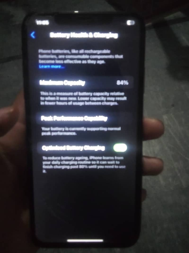 Apple iPhone XS Max 3
