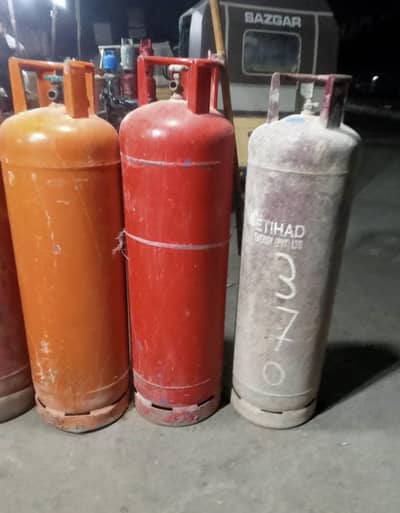 Commercial cylinders