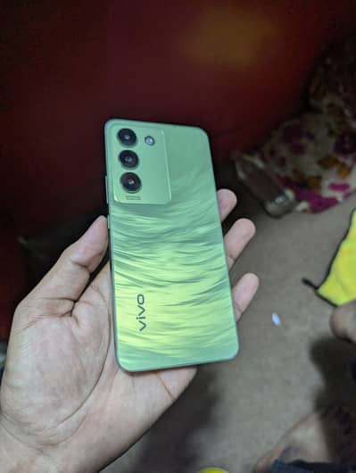 Vivo Y100