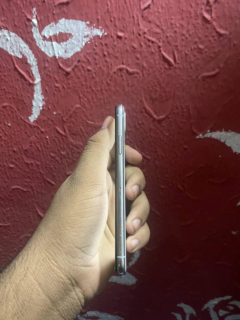 Apple iPhone X 1