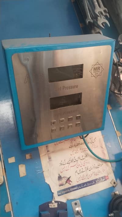 Digital Air Pressure Testing Machine
