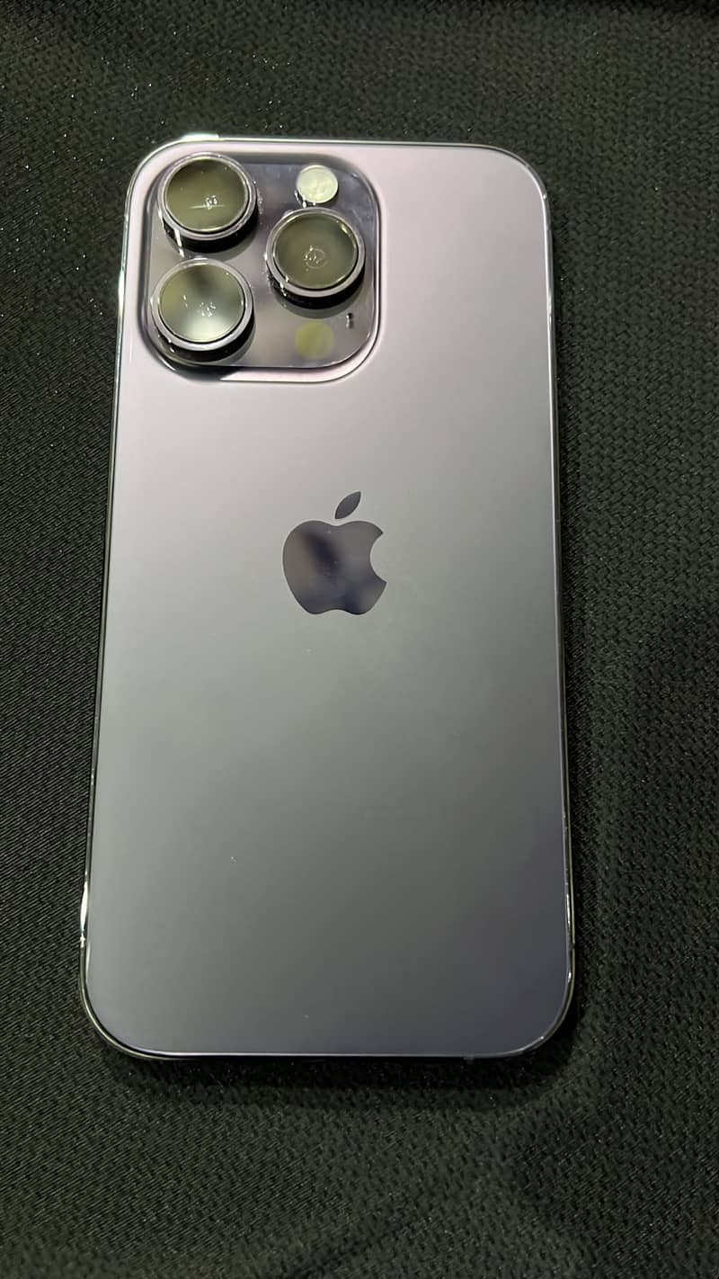 Apple iPhone 14 Pro 0