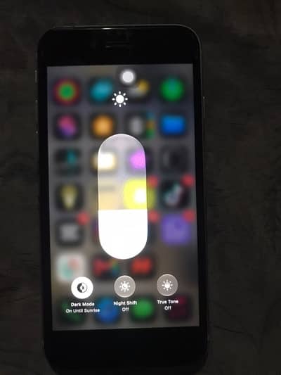 Apple iPhone SE