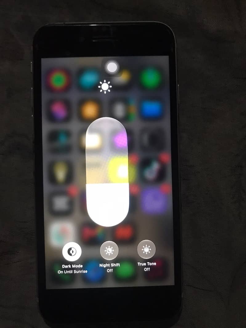 Apple iPhone SE 0
