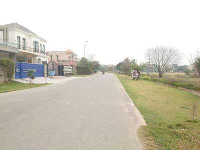 Block C 1 Kanal Residential Plot For Sale Investor Rate Prime Location In Ex Park View Phase 8