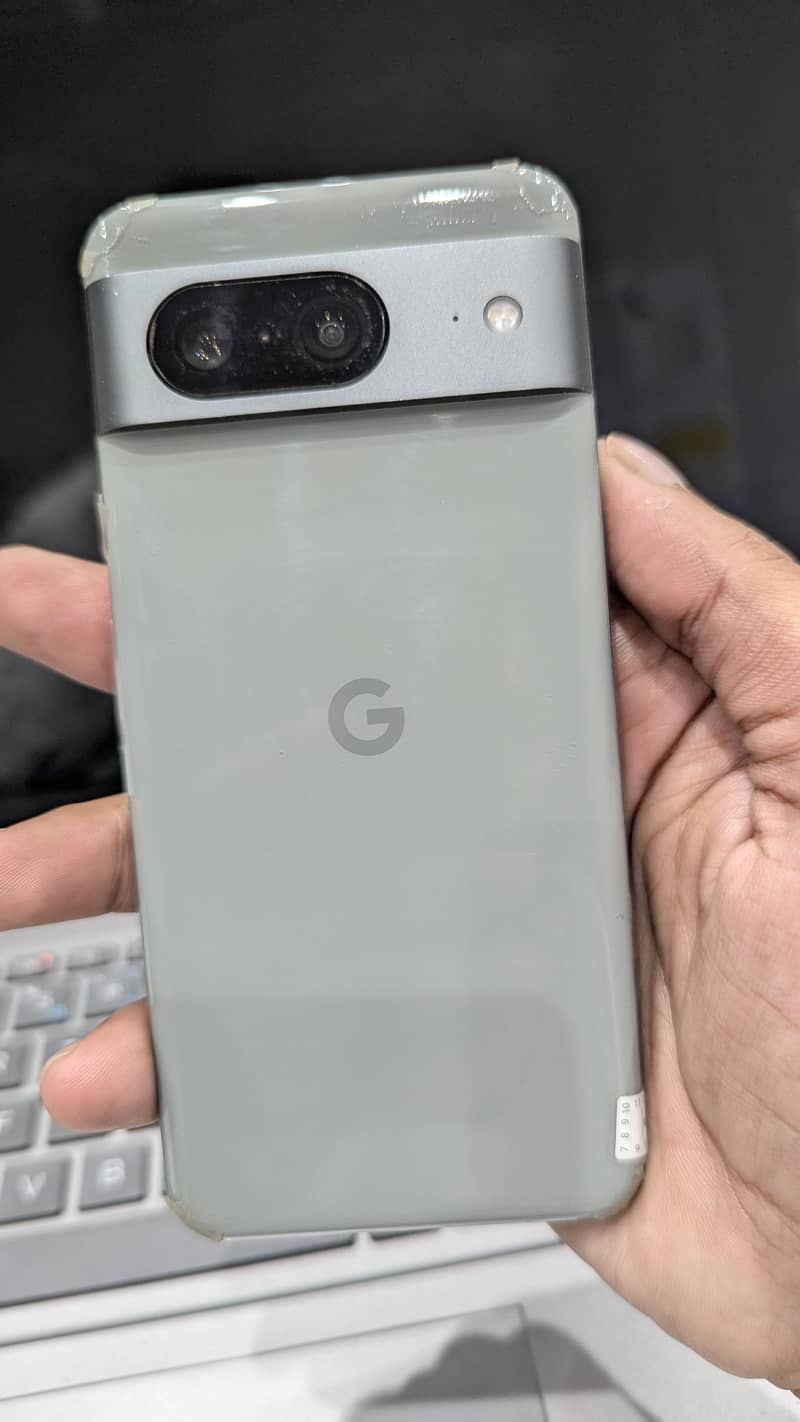 Google Pixel 8 1