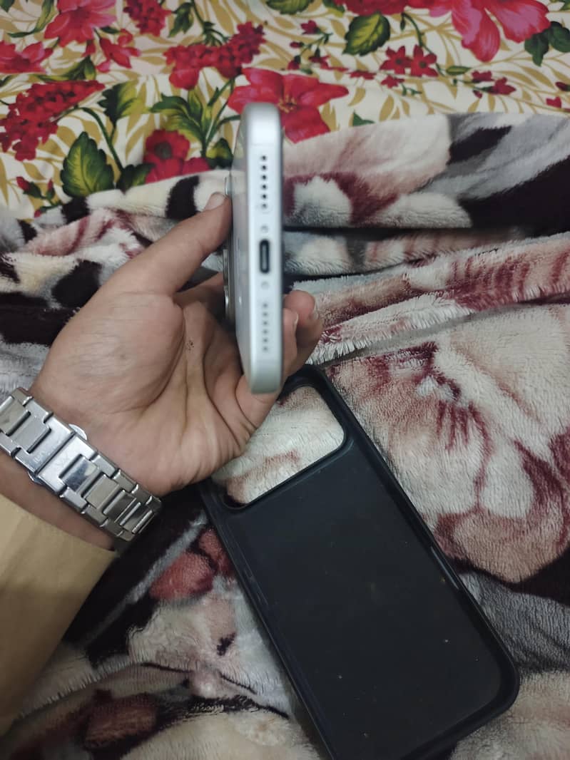 Apple iPhone 17 Pro Max 5