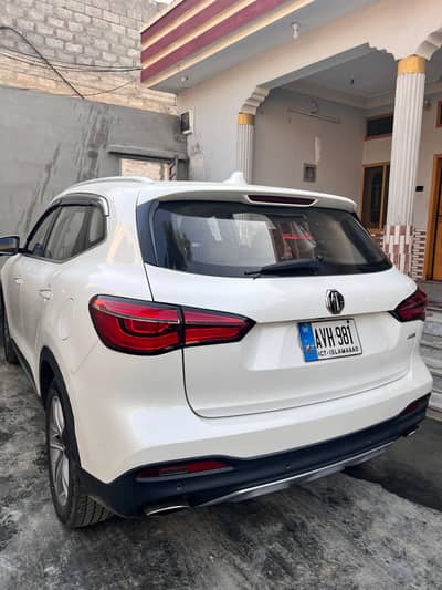 MG HS 2021