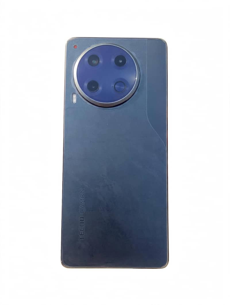 Tecno CAMON 30 0