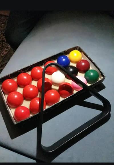 LUXURIOUS CART™ snooker balls set with triangle and box