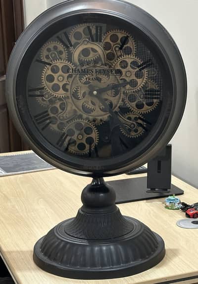 CHAMPS ELYSEES (France) CLOCK,
