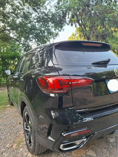 MG HS PHEV  2025