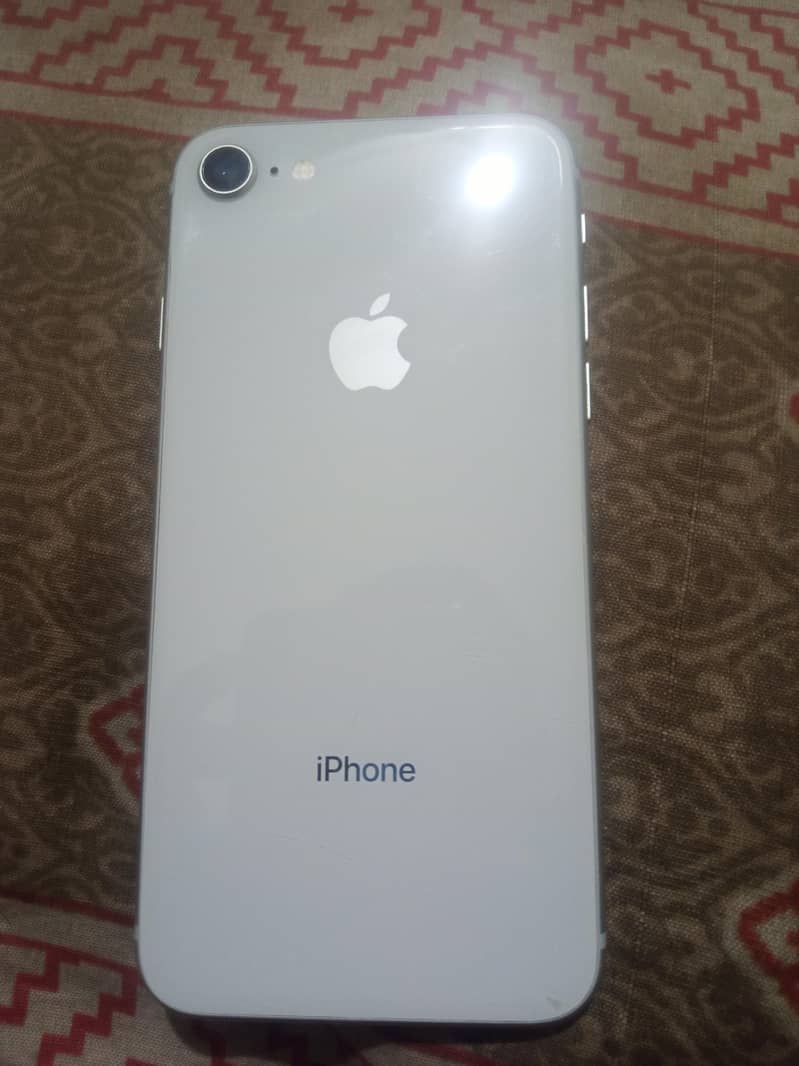 Apple iPhone 8 0
