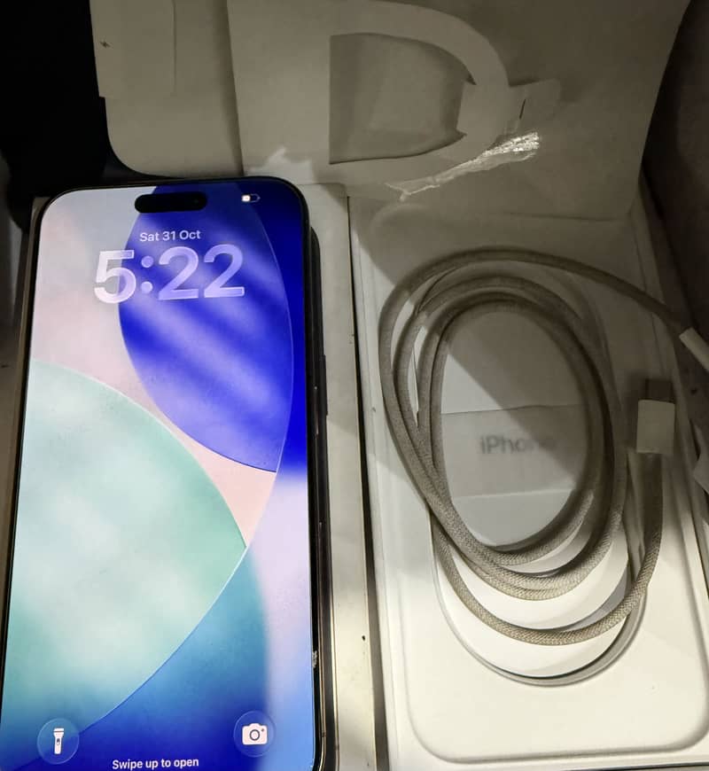 Apple iPhone 16 Pro Max 0