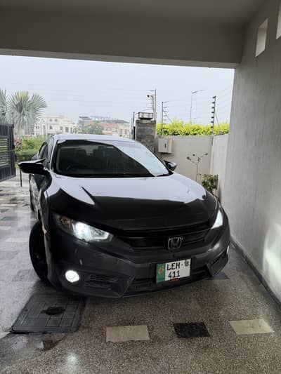 Honda Civic Oriel 2018 UG red meter