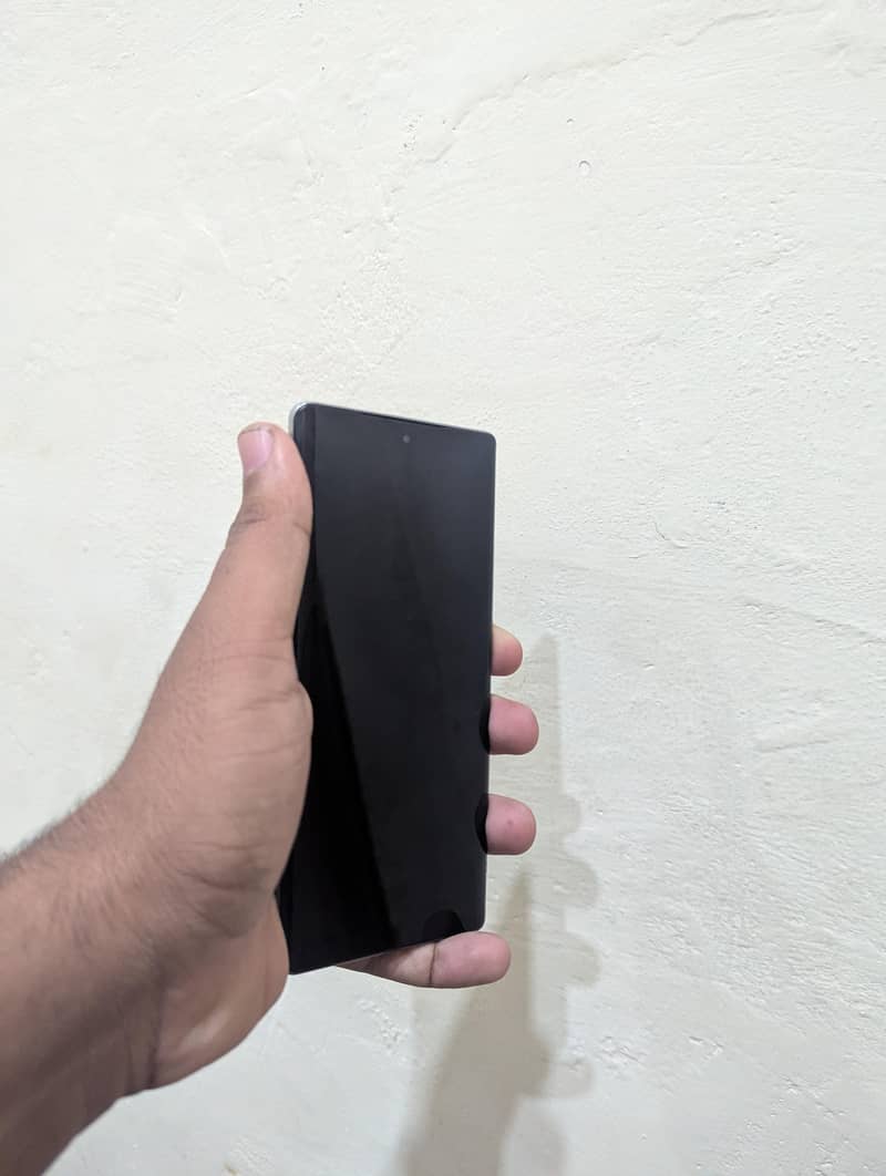 Tecno CAMON 40 Pro 0
