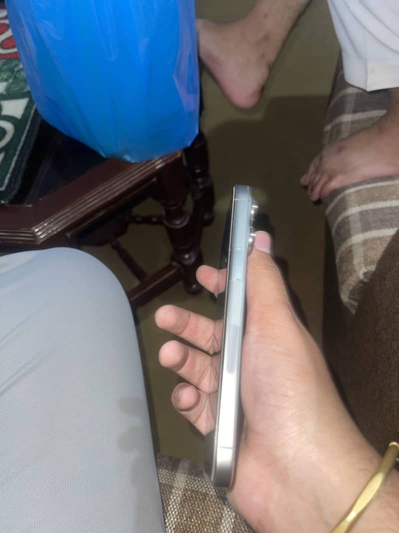 Apple iPhone 15 Pro Max 7