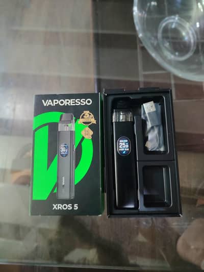 Vaporesso Xros 5 with box
