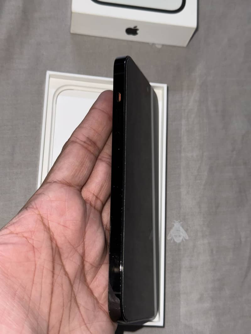 Apple iPhone 14 Pro Max 1