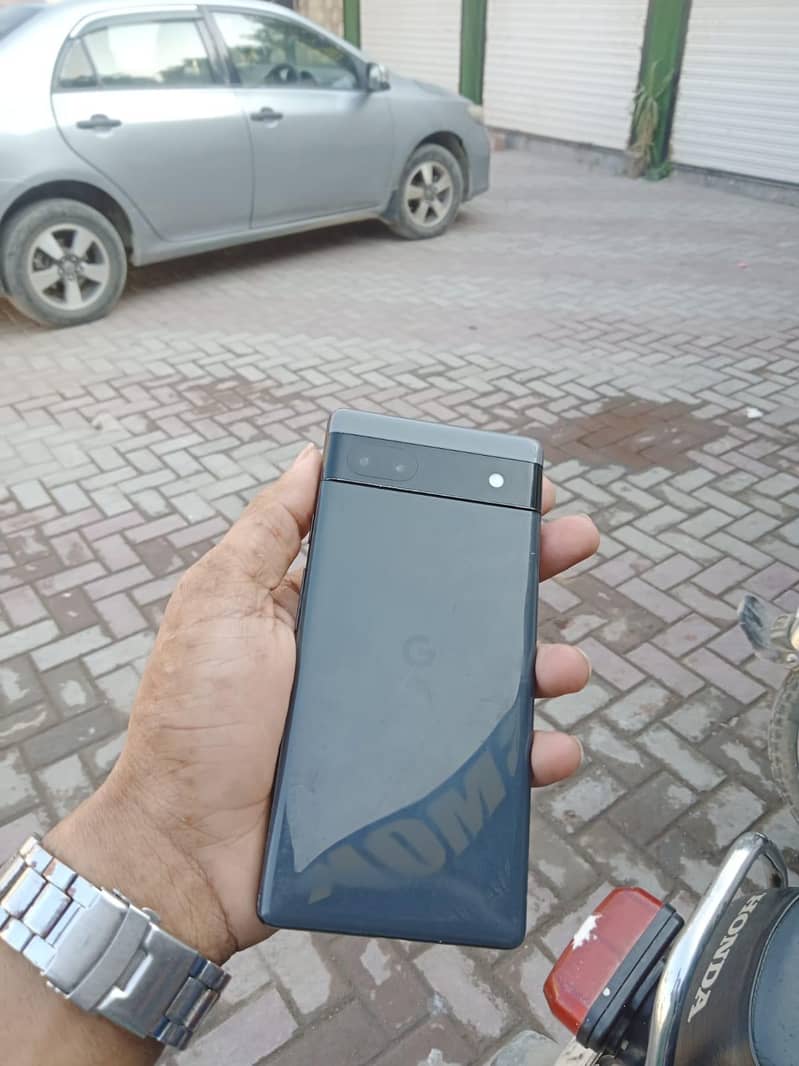 Google Pixel 6a 1