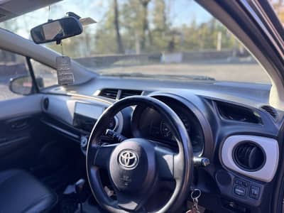 Toyota Vitz 2011