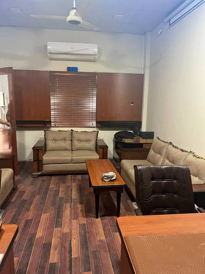 9 Marla Life Time Commercial Building For Sale At 50-Ft Wide Road