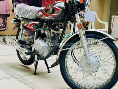 Honda CG 125 | Model 2024 | 3500 KM | Use Only Call | Urgent Sale 125