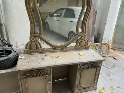 Full bed set with dressing table also side tables
