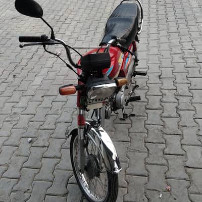 Honda CD70 2016 M