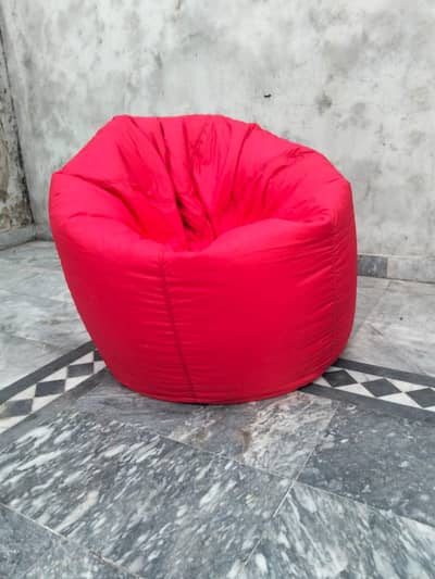 Bean bags available in 4 colours