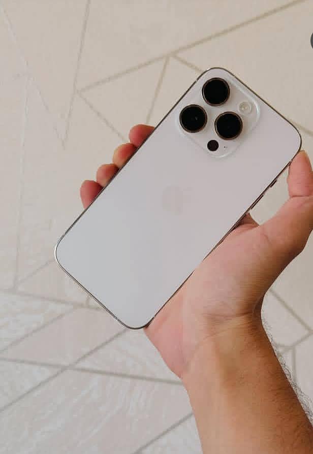 Apple iPhone 14 Pro 0