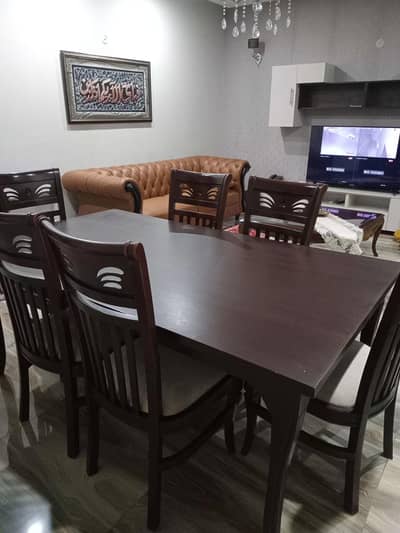 Dining table with 6 chairs