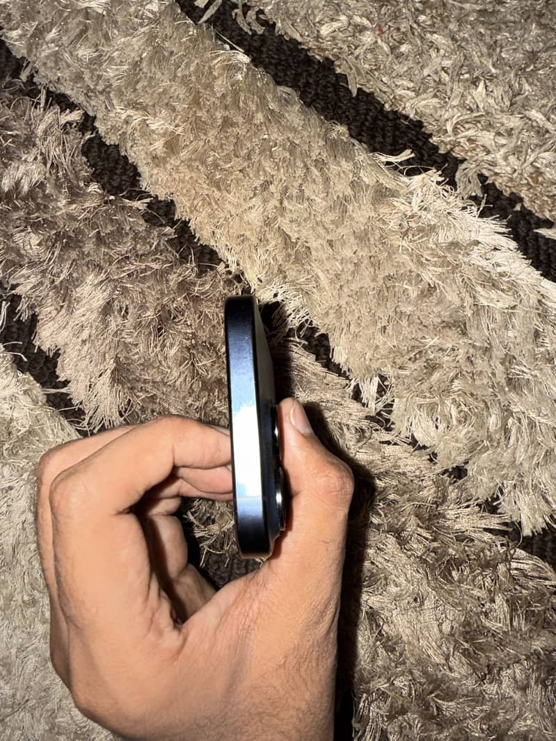 Apple iPhone 15 Pro 1