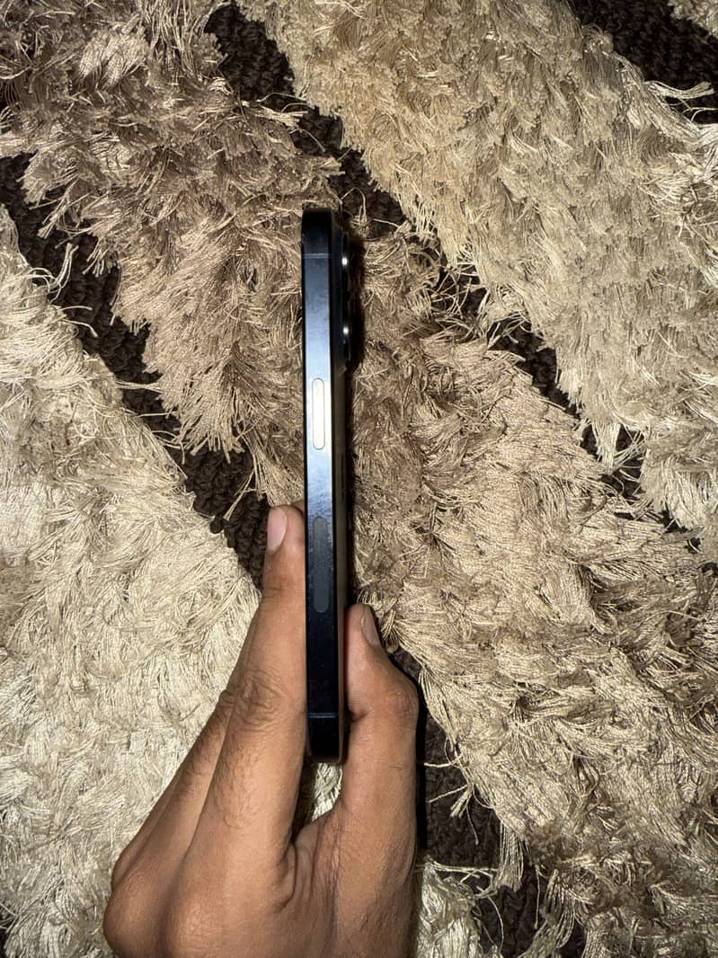Apple iPhone 15 Pro 5
